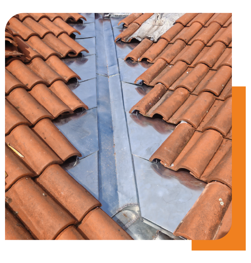 Pose de zinguerie sur une toiture à lyon 3